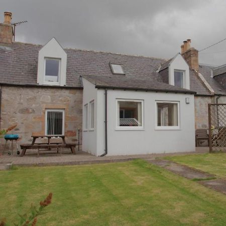Mike'S 3-Bedroom Countryside Cottage Alness Exteriör bild