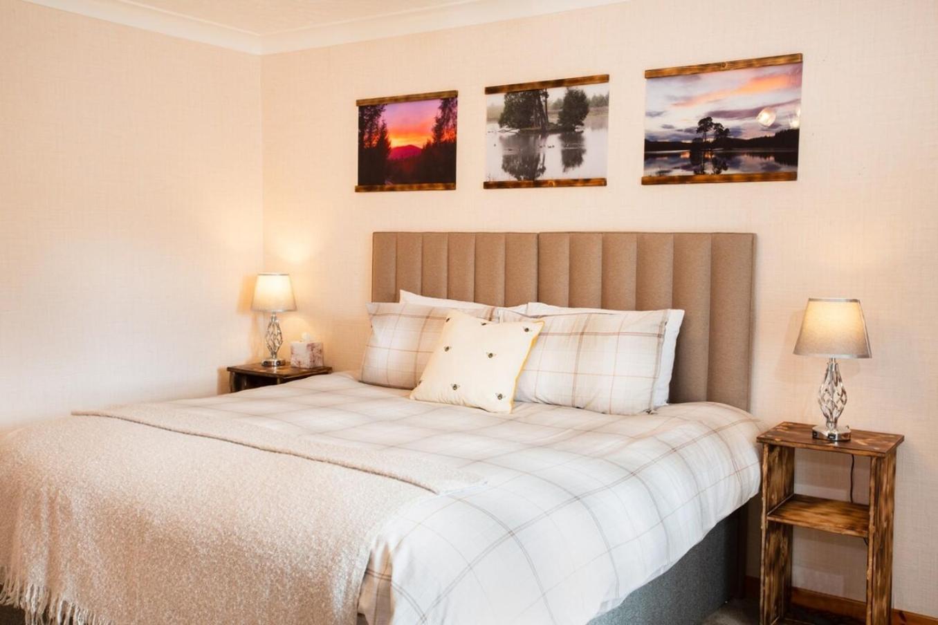 Mike'S 3-Bedroom Countryside Cottage Alness Exteriör bild
